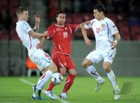 Fussball U21-EURO 2011 Halbfinale:  Ondrej Mazuch (li, Tschechische Republik) gegen Mario Gavranovic (Mitte, Schweiz) gegen Marek Suchy (re, Tschechische Republik)