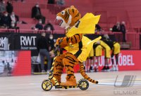 Basketball 2. Bundesliga 2021/2022: Tigers Tuebingen - ROEMERSTROM Gladiators Trier