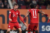 Fussball 1. Bundesliga 15/16: FC Augsburg - FC Bayern Muenchen