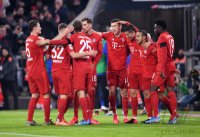 Fussball 1. Bundesliga Saison 19/20: FC Bayern Muenchen -  FC Schalke 04