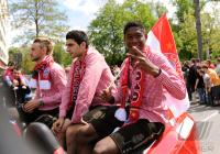 Fussball 1. Bundesliga : Deutscher Meister 09/10 FC Bayern Muenchen