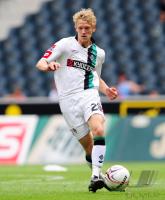 FUSSBALL 1. BUNDESLIGA, Moenchengladbach: VAN DEN BERGH Einzelaktion