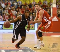 Basketball 1. Bundesliga 2012/2013:  FC Bayern Muenchen - Walter Tigers Tuebingen