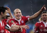 FUSSBALL  JUBEL ROBBEN  (FC Bayern Muenchen )