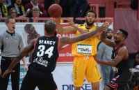 Basketball 1. Bundesliga 15/16 Hauptrunde: Walter Tigers Tuebingen - s.Oliver Baskets
