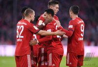 Fussball 1. Bundesliga Saison 18/19: FC Bayern Muenchen - VfB Stuttgart
