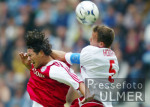 FUSSBALL 1. Bundesliga: Hamburg - Bayern, Zweikampf
