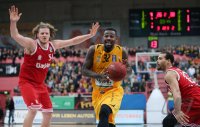 Basketball 1. Bundesliga 15/16 Hauptrunde: Walter Tigers Tuebingen - Telekom Baskets Bonn