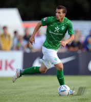 Fussball 1. Bundesliga, Testspiel: Werder Bremen, SCHMITZ am Ball