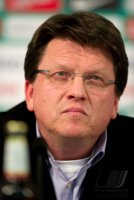 Fussball 1. Bundesliga, Saison 2011/2012: Pressekonferenz Werder Bremen zur Vertragsverlaengerung von Manager und Trainer
