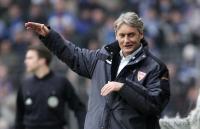 Fussball 1. Bundesliga: Arminia Bielefeld - VfB Stuttgart, Einzelaktion am Ball.