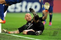 FUSSBALL INTERNATIONAL  CHL Viertelfinale 11/12: Torwart Christian Abbiati (AC Mailand)