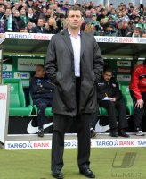 Fussball: 1. Bundesliga Saison 2010/2011: Frankfurt, SKIBBE