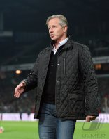Fussball 1. Bundesliga Saison 14/15: Trainer Jens Keller (FC Schalke 04)