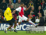 Fussball UCL: Dortmund - London,  Zweikampf