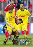 Fussball 1. Bundesliga: Leverkusen - Dortmund, Zweikampf