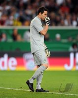 Fussball International  Testspiel:  JULIO CESAR (Brasilien)