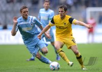 Fussball 2. Bundesliga:  Dominik Stahl  (li, 1860 Muenchen) gegen Kevin Kratz (Alemannia Aachen)