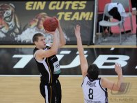 Basketball 1. Bundesliga 2011/2012:  Walter Tigers Tuebingen - New Yorker Phantoms Braunschweig