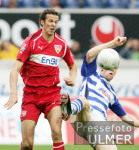 Fussball 1. Bundesliga: Duisburg - Stuttgart, Zweikampf