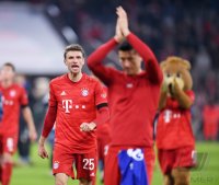 Fussball 1. Bundesliga Saison 19/20: FC Bayern Muenchen -  FC Schalke 04