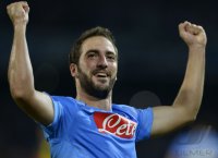 FUSSBALL  CHL  Saison 2013/2014:  JUBEL Gonzalo Higuain (SSC Neapel)