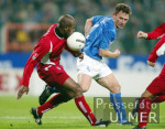 Fussball DFB-Pokal: Bochum - Lautern, Zweikampf