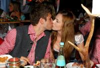 FUSSBALL 1. BUNDESLIGA: Bayern besucht das Oktoberfest