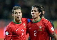 Fussball WM Qualifikation 2014 Playoff: Cristiano Ronaldo (Portugal) und Bruno Alves (Portugal)