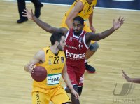 Basketball 1. Bundesliga 15/16 Hauptrunde: Walter Tigers Tuebingen - Brose Baskets Bamberg