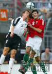 Fussball: Deutschland - Ungarn, Zweikampf