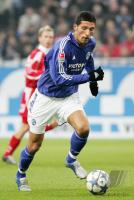 Fussball 1. Bundesliga: Schalke 04 - FSV Mainz 05 Einzelaktion am Ball