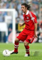 Fussball 1. Bundesliga: Bayern, DEMICHELIS Einzelaktion