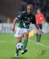 Fussball Champions League  Saison 2010/2011: Mikael Silvestre (SV Werder Bremen)