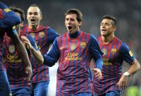 FUSSBALL International  COPA DEL REY  11/12:  JUBEL Andres Iniesta, Lionel Messi, Alexis Sanchez (v. li., Barca)