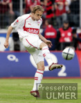 Fussball 1. Bundesliga: Stuttgart, HINKEL Einzelaktion