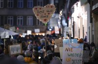 Lichtermeer fuer die Demokratie auf dem Tuebinger Marktplatz