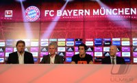 Fussball 1. Bundesliga, Saison 2012/2013:  Pressekonferenz mit  Javi Martinez