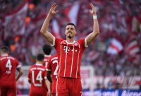 Fussball  1.Bundesliga   Saison 17/18: FC Bayern Muenchen - Borussia Moenchengladbach