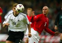 FUSSBALL Lnderspiel Spielszene Wales - Deutschland