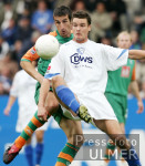 Fussball 1. Bundesliga: Bochum - Bremen, Zweikampf
