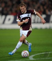 Fussball: 1. Bundesliga Saison 2010/2011: Hannover, RAUSCH Einzelbild