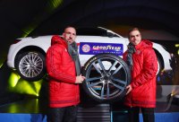 FC Bayern Muenchen praesentiert Platin Partner Goodyear