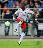 FUSSBALL, DFB Pokal 1. Hauptrunde: Hamburger SV, ELIA am Ball