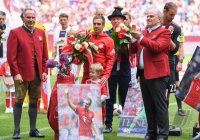 Fussball 1. Bundesliga Saison 16/17: FC Bayern Muenchen - SC Freiburg