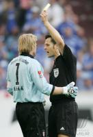 Fussball 1. Bundesliga: Schalke - Bayern, Gelb fuer KAHN