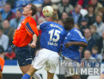 Fussball 1. Bundesliga: Schalke - 60 Muenchen, Zweikampf