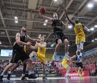 Basketball 1. Bundesliga 17/18 Hauptrunde: Walter Tigers Tuebingen - Basketball Laewen Braunschweig
