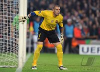 FUSSBALL INTERNATIONAL  CHL Viertelfinale 11/12: Torwart Victor Valdes  (Barca)