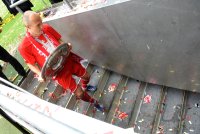 Fussball 1. Bundesliga  Saison  2012/2013: Arjen Robben (FC Bayern Muenchen) mit Schale